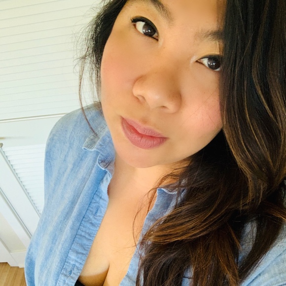 Meet your Posher, Anna - Picture 1 of 1